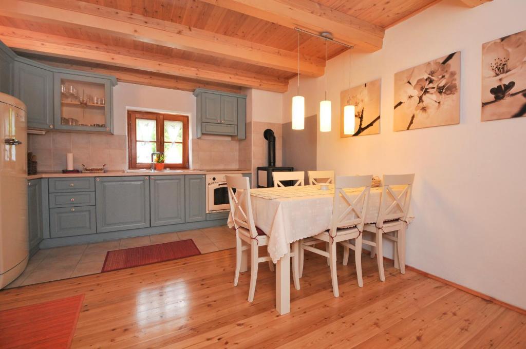 Apartments Tonkli Logje Pokoj fotografie
